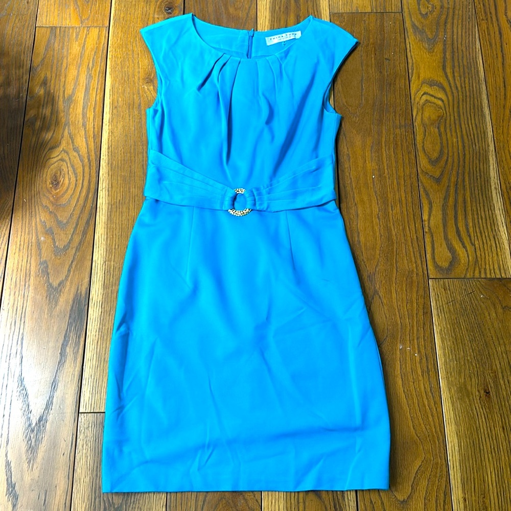 Trina Turk Turquoise Blue dress - fully lined. Size 6 - excellent condition